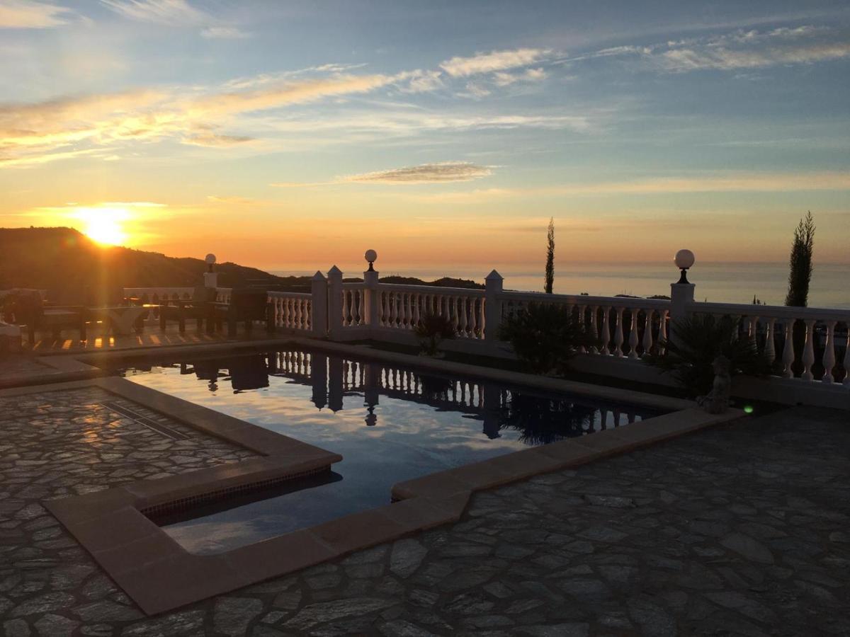 Villa Pura Vida Andalusien Algarrobo Esterno foto